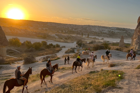 Sunset horseback riding experiance