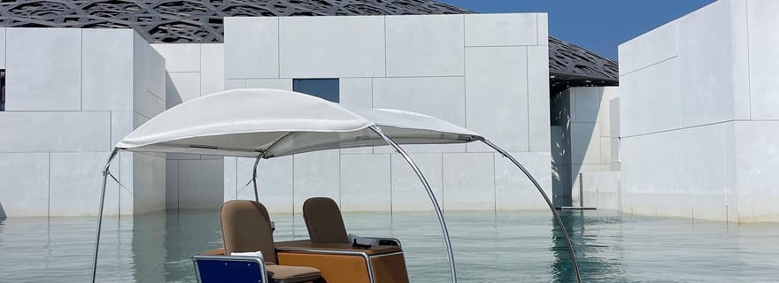 Abou Dabi : excursion de luxe en catamaran électrique au Louvre