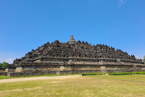 Borobudur, Merapi Volcano & Prambanan Full Day Tour Borobudur, Merapi & Prambanan Full Day Tour (No Sunrise)