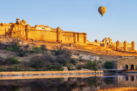 From Delhi: Same-Day Jaipur Tour with Hotel Pickup Private Tour from Delhi: Car, Driver, Guide, Tickets & Lunch