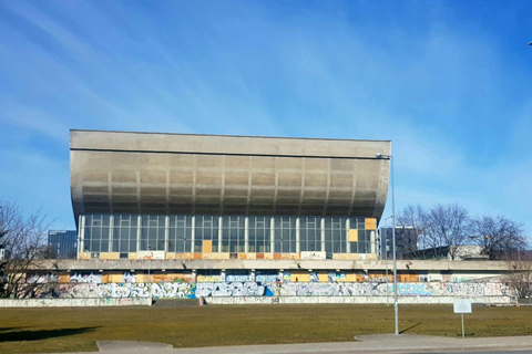 Vilnius: Soviet Vilnius Bike Tour