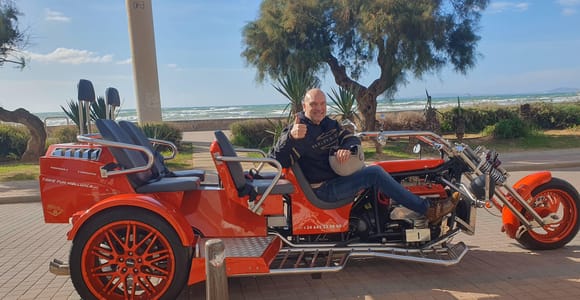 V8-Trike-Tour mit Fahrer/Guide für max. 4 Gäste