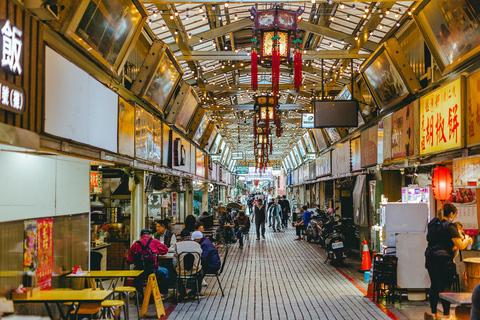 Taipei Tastes Food Tour with 12+ Tastings