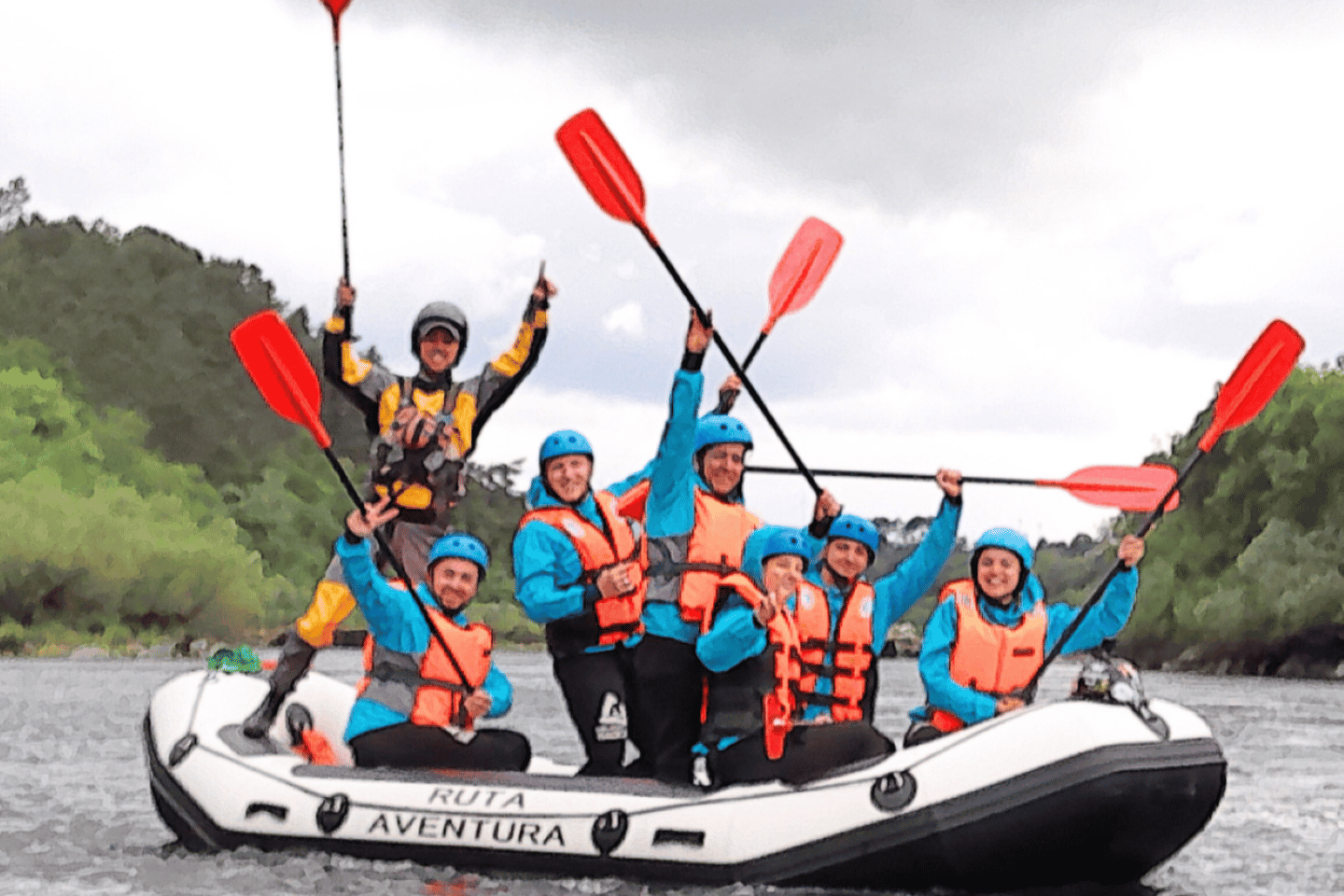 RADICAL ADVENTURE IN MELGAÇO: RAFTING ON THE MINHO RIVER