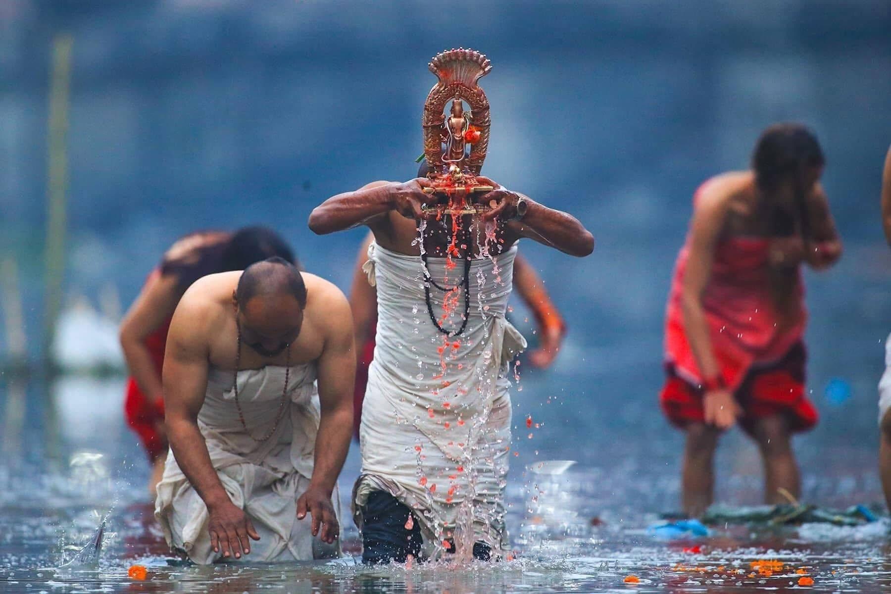 Ab Kathmandu: Tour zur Sankhu Salinadi Madhavnarayan Mela