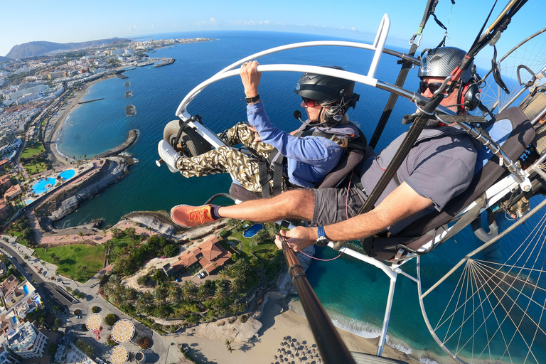 Adeje: Paratrike Flying Tour med upphämtning på hotell och foton