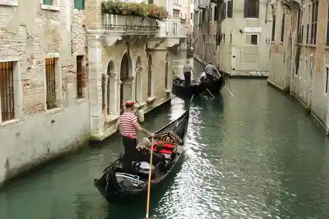 Float Privately: Gondola Tour of Peggy Guggenheim