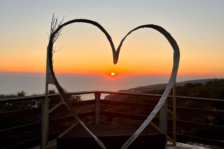 Zante : Excursion romantique au coucher du soleil à Mizithres et à la grotte d'AgalasZakynthos : Excursion romantique au coucher du soleil à Mizithres et à la grotte d'Agalas