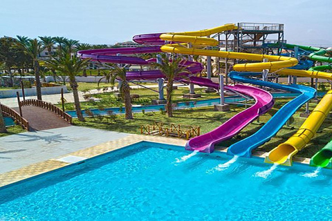 Hurghada: Makadi Water World with Lunch & Transfers