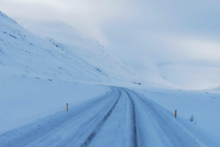 Reykjavik: Glacier Lagoon & Diamond Beach Private Tour