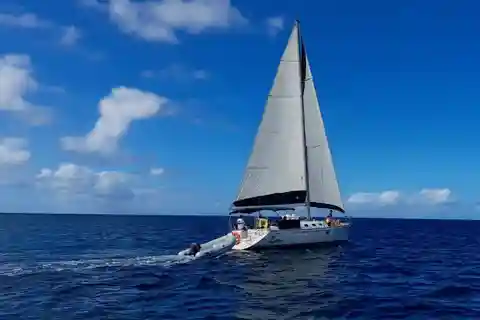 St Maarten: Full-Day Private Sailing Cruise
