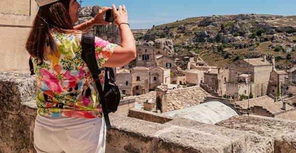 Von Bari: Selbstständiger Besuch von Matera und Alberobello mit Reiseleiter