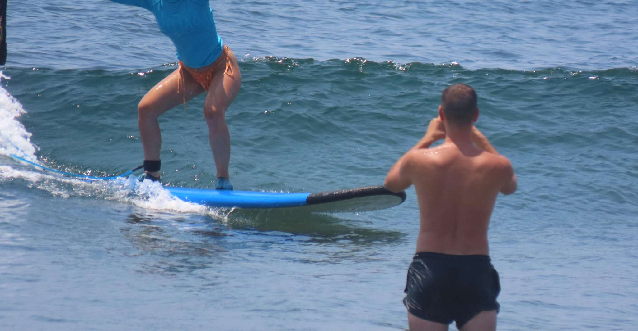Uluwatu, classe di surf per principianti e intermedi - Hizvo
