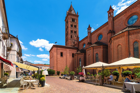 Da Milano: gita di un giorno nella regione vinicola delle Langhe con degustazione di BaroloAggiornamento per piccoli gruppi: Escursione di un giorno nella regione vinicola delle La