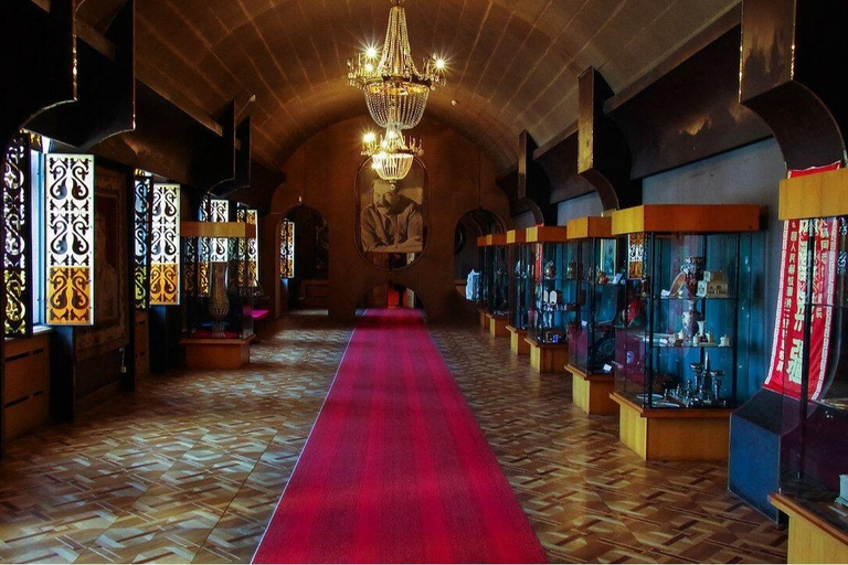 2-Day Tour: Magical Retro Car Tbilisi & Mtskheta Uplistsikhe