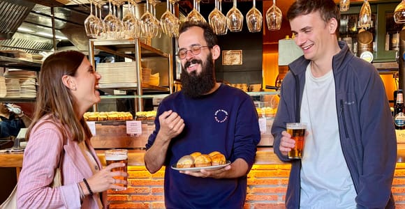 Bilbao: Pintxos- und Weinverkostungstour mit lokalem Guide