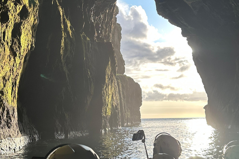 Faroe Islands: RIB Boat Tour to Klæmintsgjógv Sea Cave