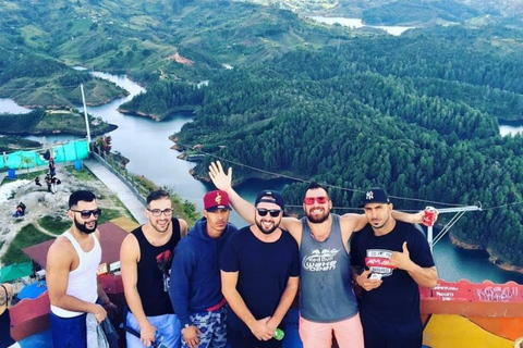 Desde Medellín: Tour Privado al Peñol y Represa de Guatapé