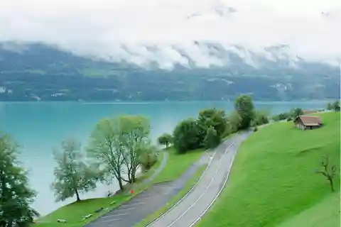 10-Hour Customized Private Tourfrom Zurich or Lucerne by Car