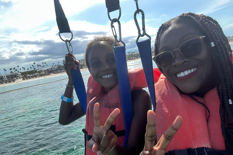 Parasailing em Punta Cana: Adrenalina no céu