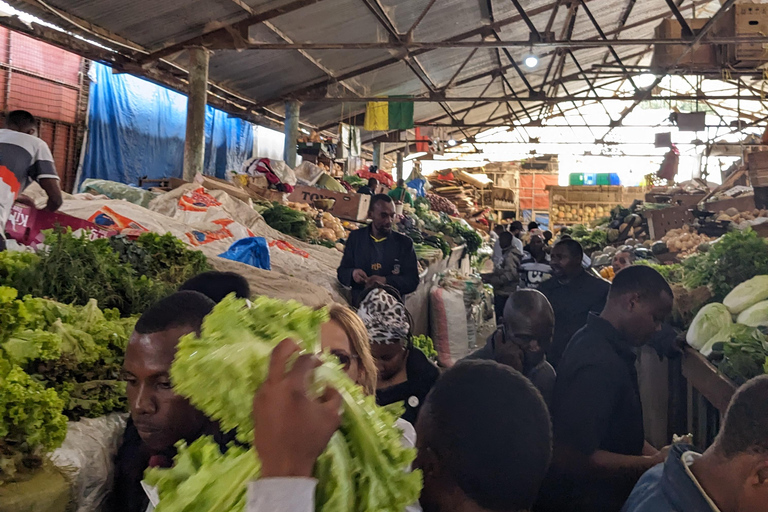 Tour a pie por la ciudad de Arusha (lo más destacado)Tour a pie por Arusha (lo más destacado)
