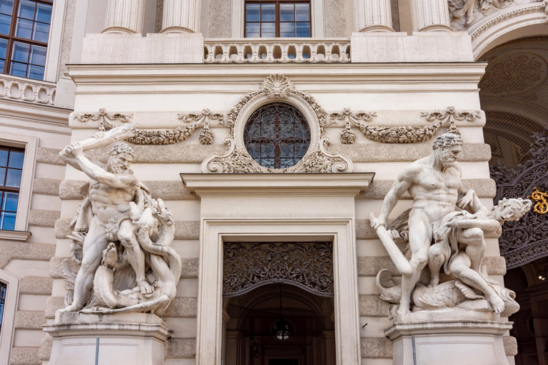 Wien: Skip-the-Line Sisi Museum, Hofburg och trädgårdar TourRundresa på engelska