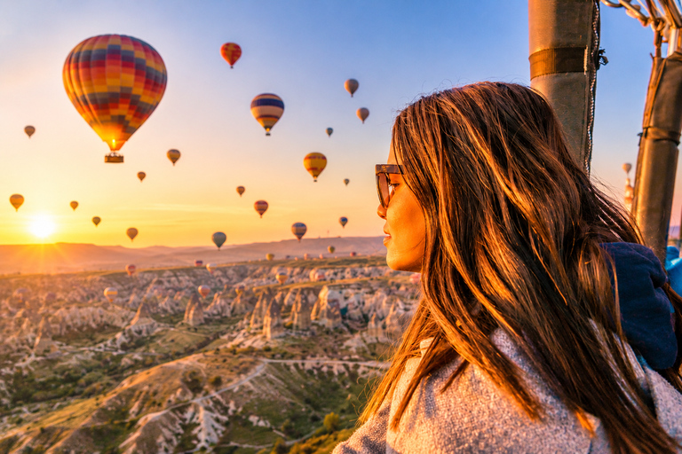 Cappadocia: Hot Air Balloon Flight & Guided Tour Balloon + Green Tour