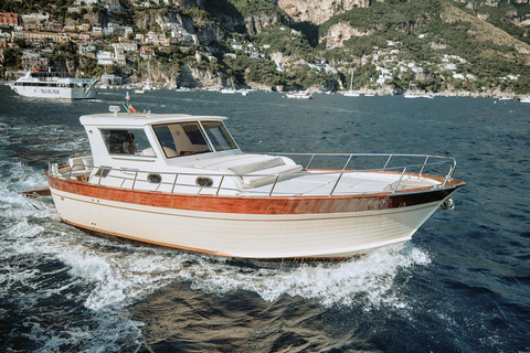 Positano: Amalfi Coast Sunset Cruise with Aperitivo