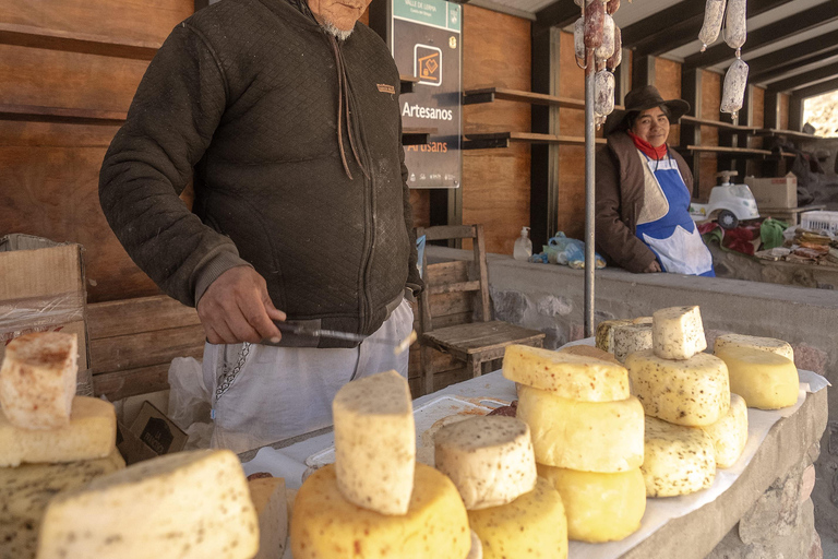Cachi: Ruta Escénica y Experiencia Local desde Salta