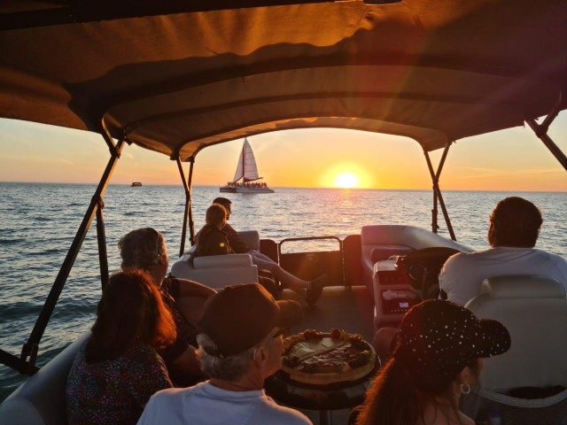 Visit Naples Sunset Boat Tour with Snacks and Drinks in Marco Island
