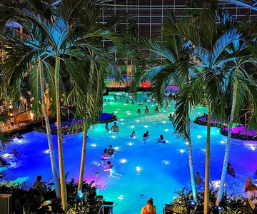 Bukarest: Therme Bukarest spadag med luksustransport