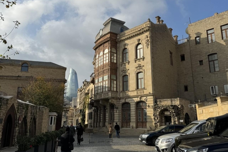 Baku: Old City Walking Tour & Coffee Storytelling Experience