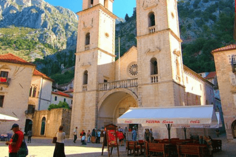 Von Durres Golem: Montenegro Budva und Kotor Tagestour