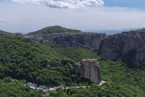 Thessaloniki: Meteora Day Trip with Monastery Visit
