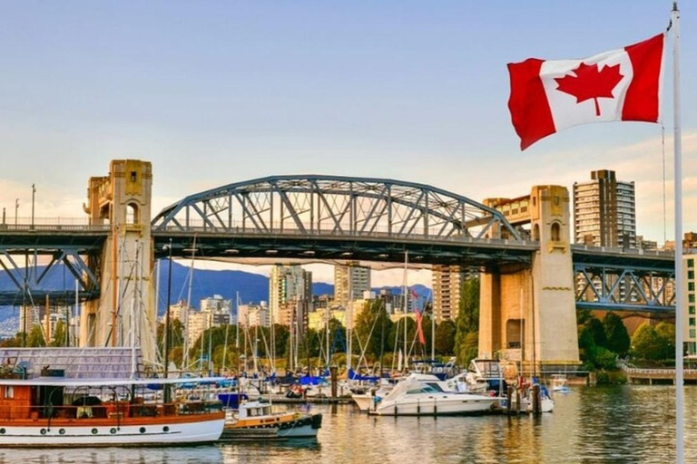 Vancouver : Must-See Attractions Walking Tour With A Guide Vancouver : 3 Hours Must-See Attraction Private Walking Tour