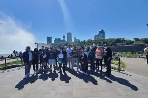 From New York City: Niagara Falls Full-Day Bus Tour