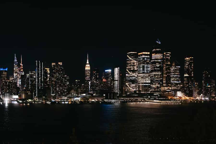NYC: Skyline Sightseeing Bustour bei Nacht. Foto: GetYourGuide