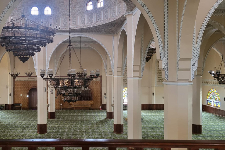 Kampala: Guided Walk Through Markets, Monuments, & Culture