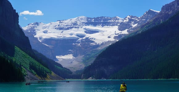 Banff: Lake Louise & Moraine Lake/Emerald Lake Half-Day Tour