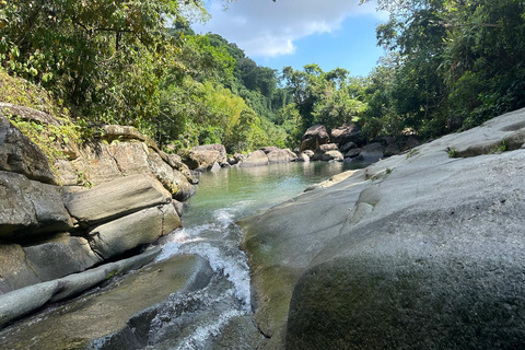 EL YUNQUE &amp; BEACH TOUR: Escorrega, cascata, comida e fotos