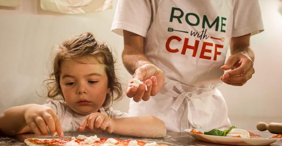 Rome: Pizza and Tiramisu Cooking Class Near the Colosseum