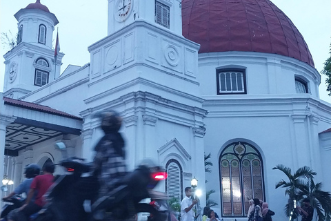 Semarang: 5-Day Java Highlights Tour to Ketapang Port