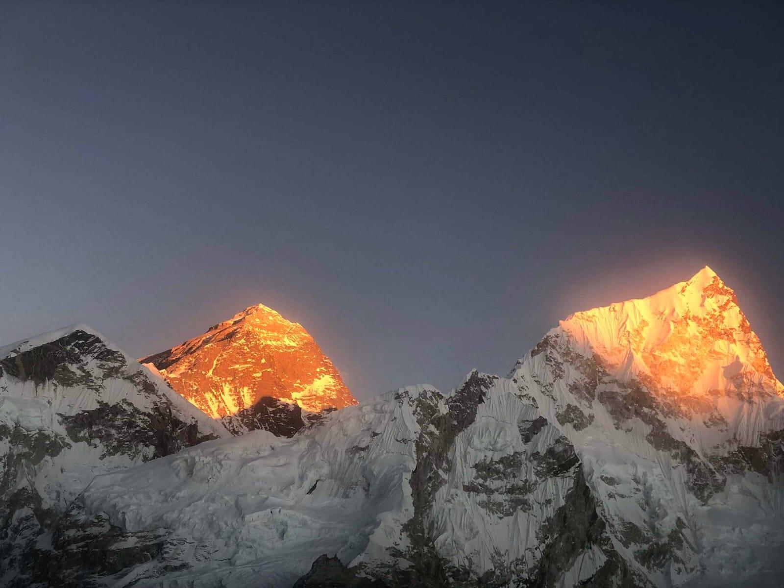 Nepal: Luxusreisen und Info-Center für Genehmigungen für Sperrgebiete