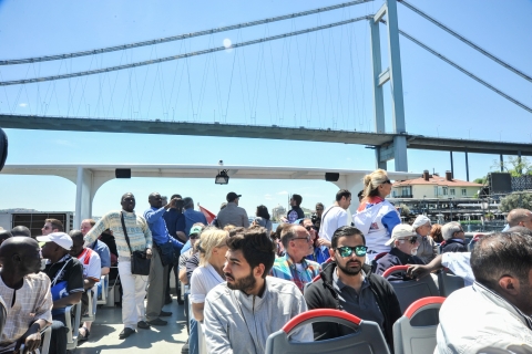 Estambul: crucero por el Bósforo y el Cuerno de Oro con audioguía