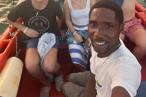 Soufriere: Private Sonnenuntergangs-Kreuzfahrt mit Getränken