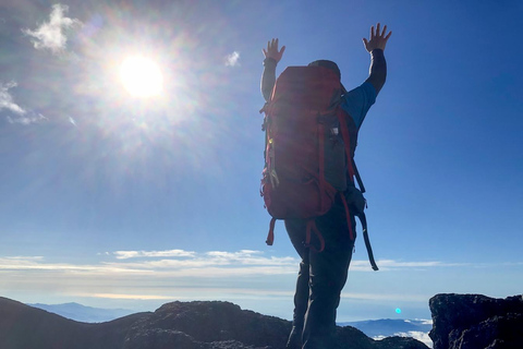 Monte Fuji: Excursión de escalada de 2 días SIN Guía de Montaña