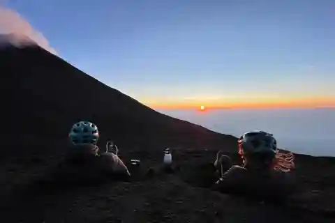 Sicilia: tour en bicicleta eléctrica al amanecer por la cima del monte Etna