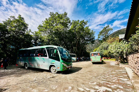 Cusco: Inca Trail 2-Day to Machu Picchu with Vistadome Train Cusco: Inca Trail 2-Day to Machu Picchu with Vistadome Train