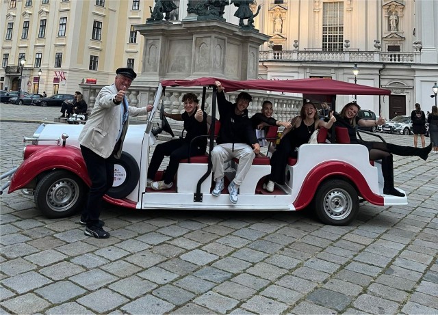 Visit Vienna Old Town Sightseeing Tour in a Vintage-Style E-Car in Vienna, Austria