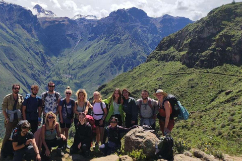 Trekking de 2 dias pelo Canyon de Colca